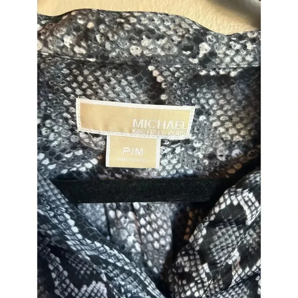 Michael Kors Gray/Black Snake Print Silver Chain Detail Blouse, Animal Print Top - Picture 3 of 6